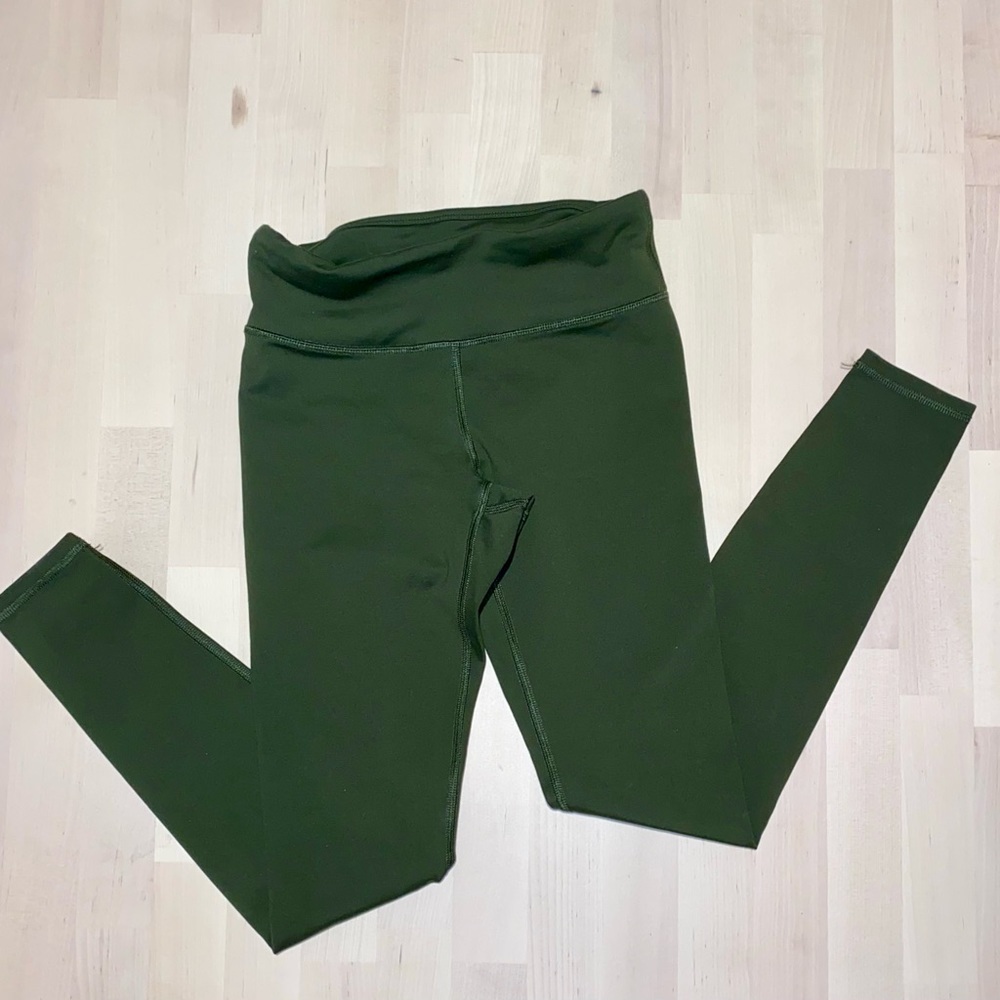 NEW w/o tags✨ FABLETICS leggings. Size XS. Forest green